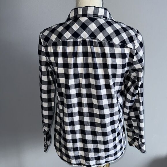 Talbots Petite Buffalo Plaid Flannel Button down Top! - Picture 3 of 13